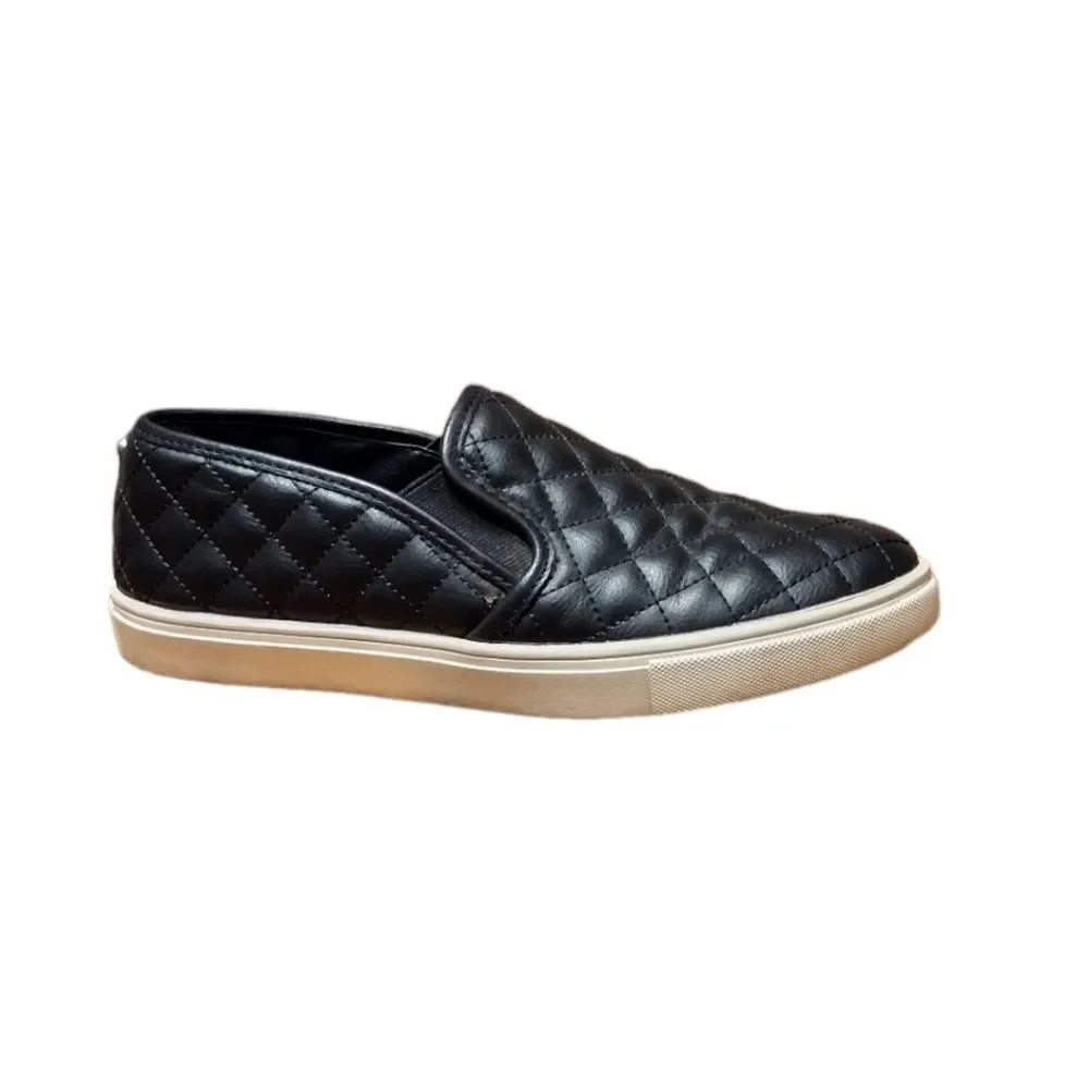 Pre-Owned Used Great Condition Steve Madden ECENTRCQ BLACK Slip Ons Size 8M!